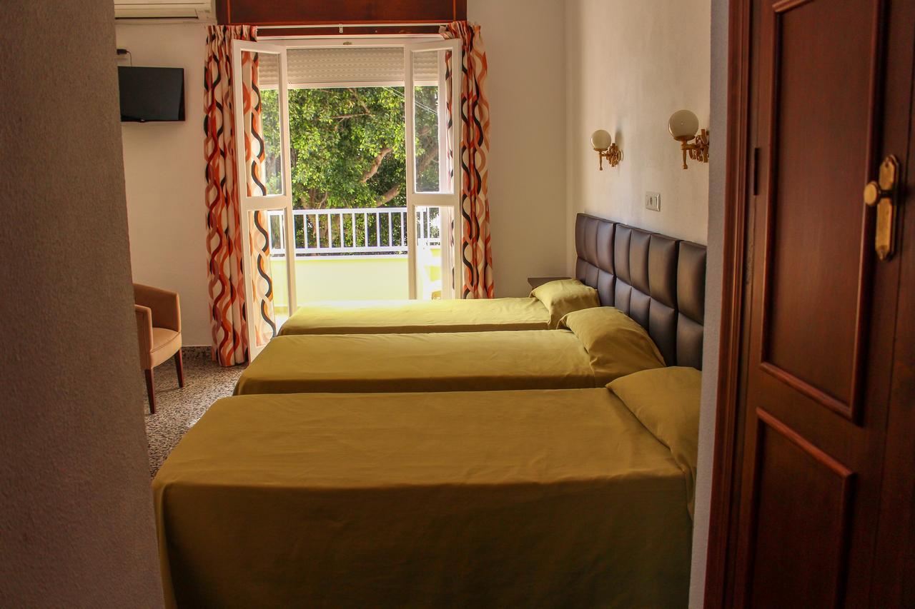 Hostal Esperanza بيناخارافي المظهر الخارجي الصورة